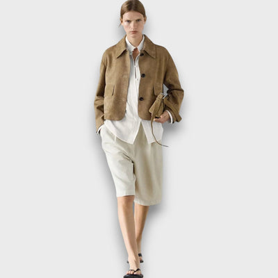 Naomi – Elegant suede jacket with classic cut
