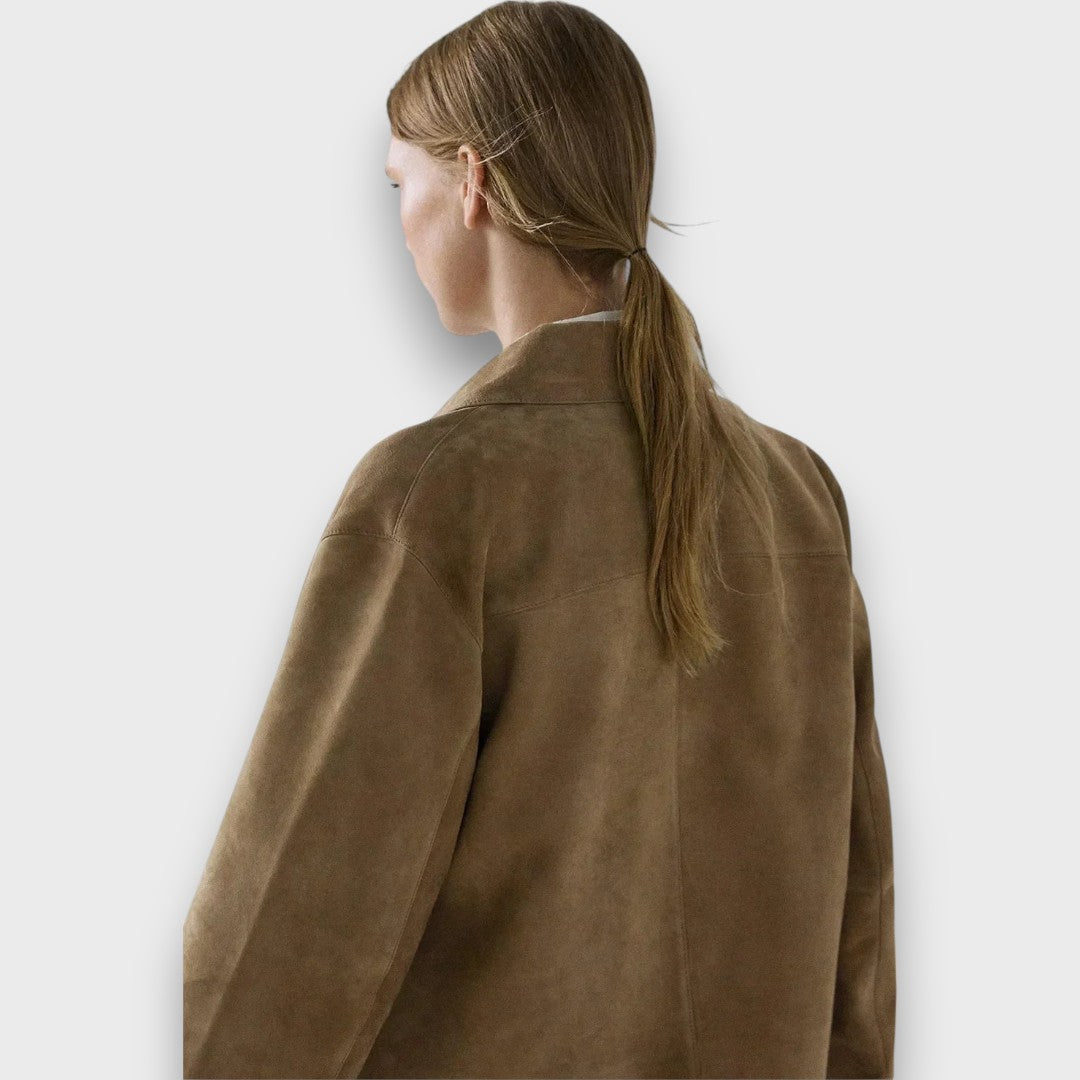 Naomi – Elegant suede jacket with classic cut