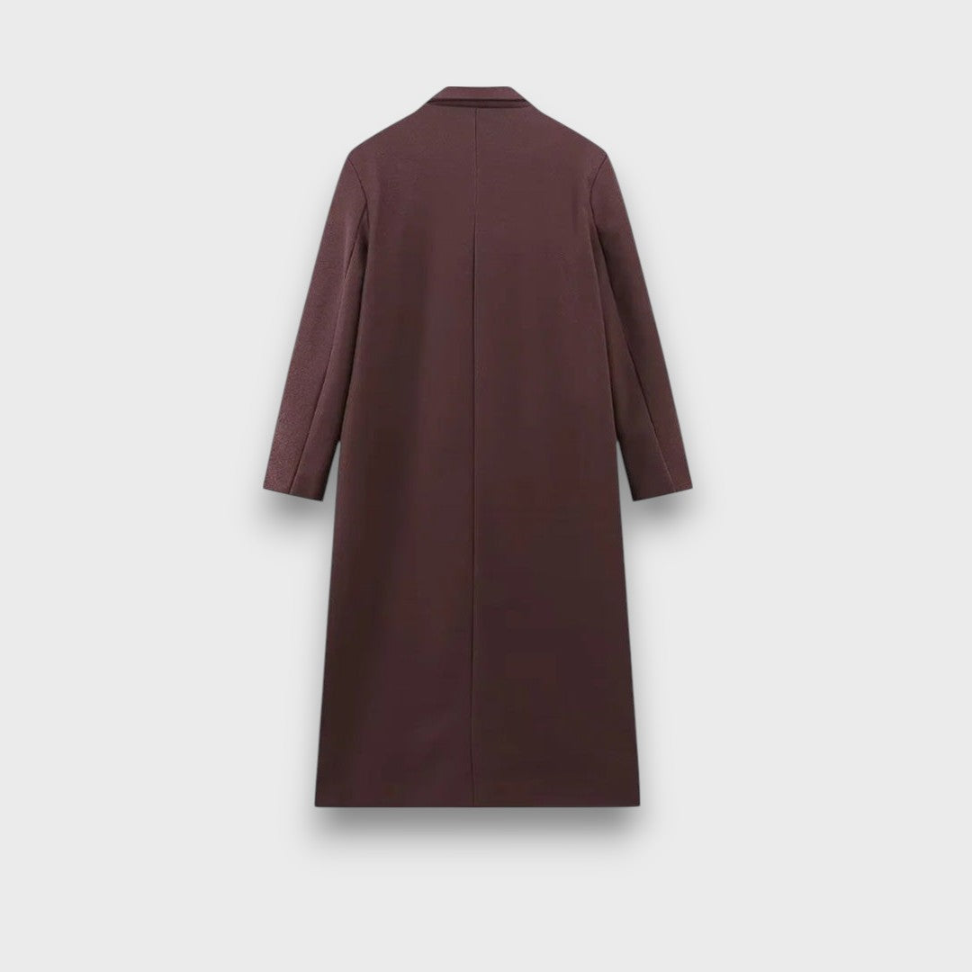 Oslaine – Maximalist wool coat with a masculine silhouette