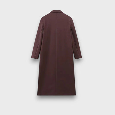 Oslaine – Maximalist wool coat with a masculine silhouette