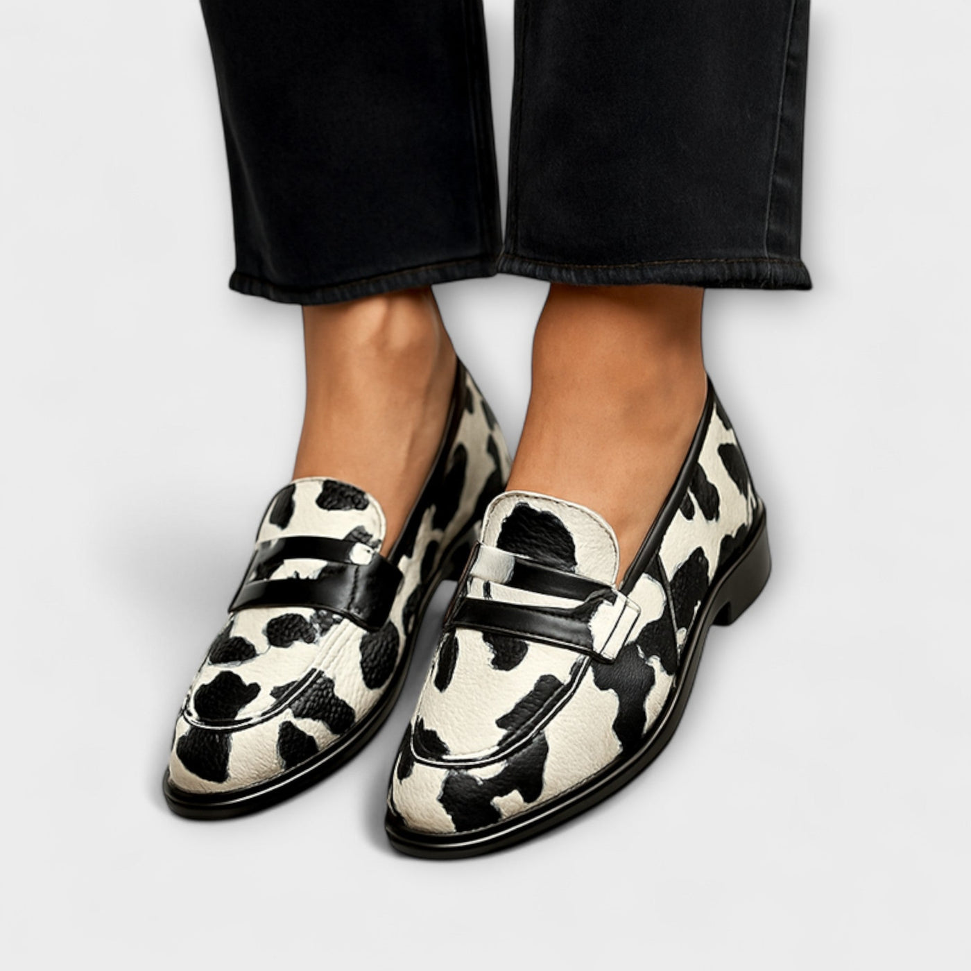 Lisa - Stylish Slip-On Footwear