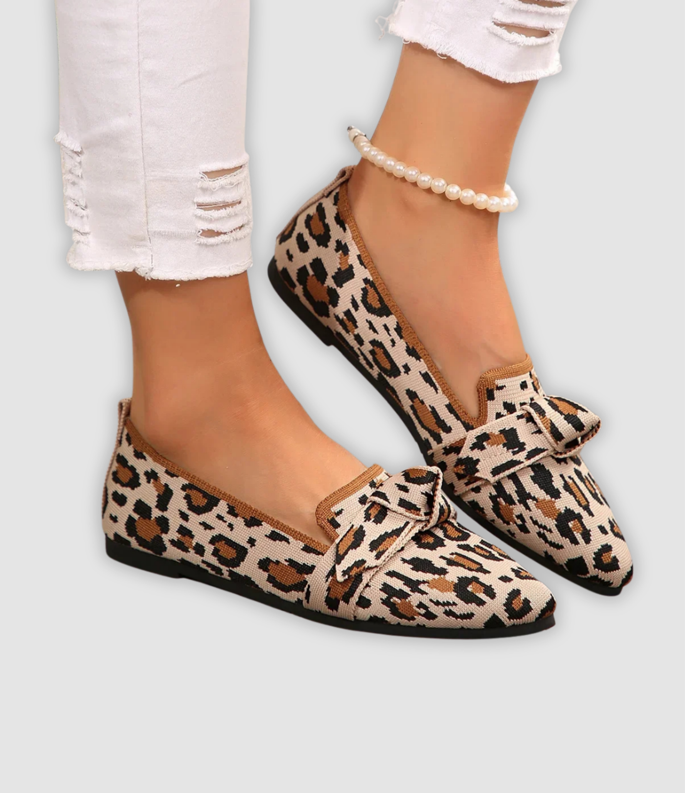 Olives - Comfortable knitted loafers with bow detail