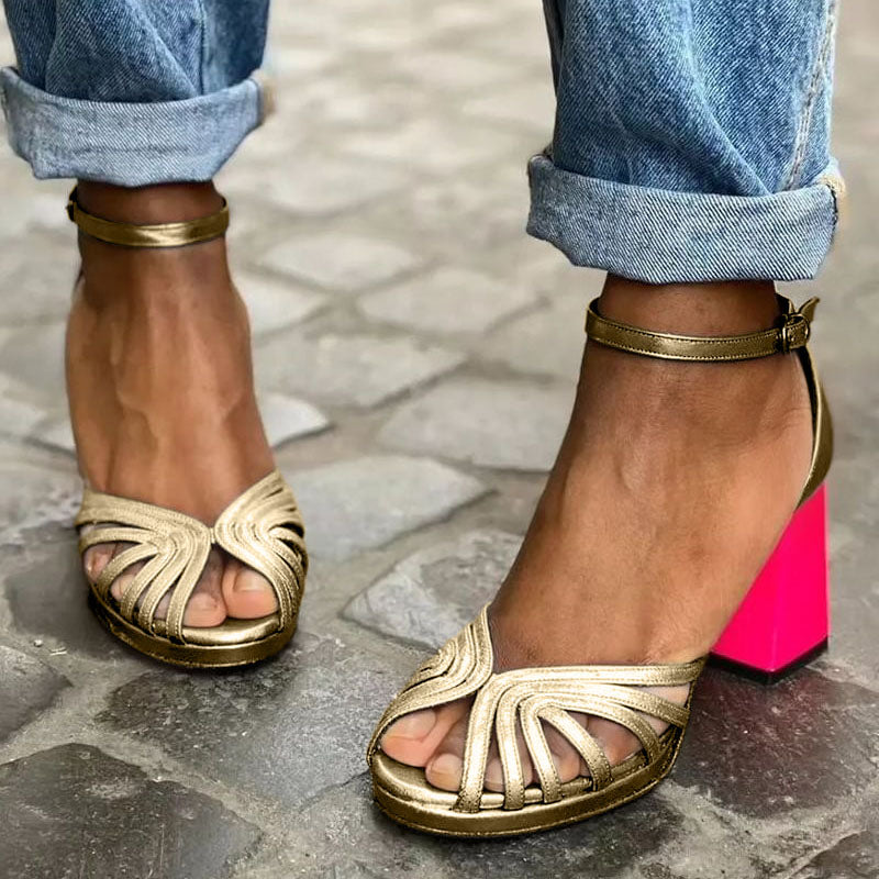 Matilda - Classic sandals with ankle strap and open toes