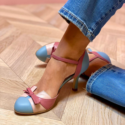 Olivia - Colourful sandals with bow and strap, round toe