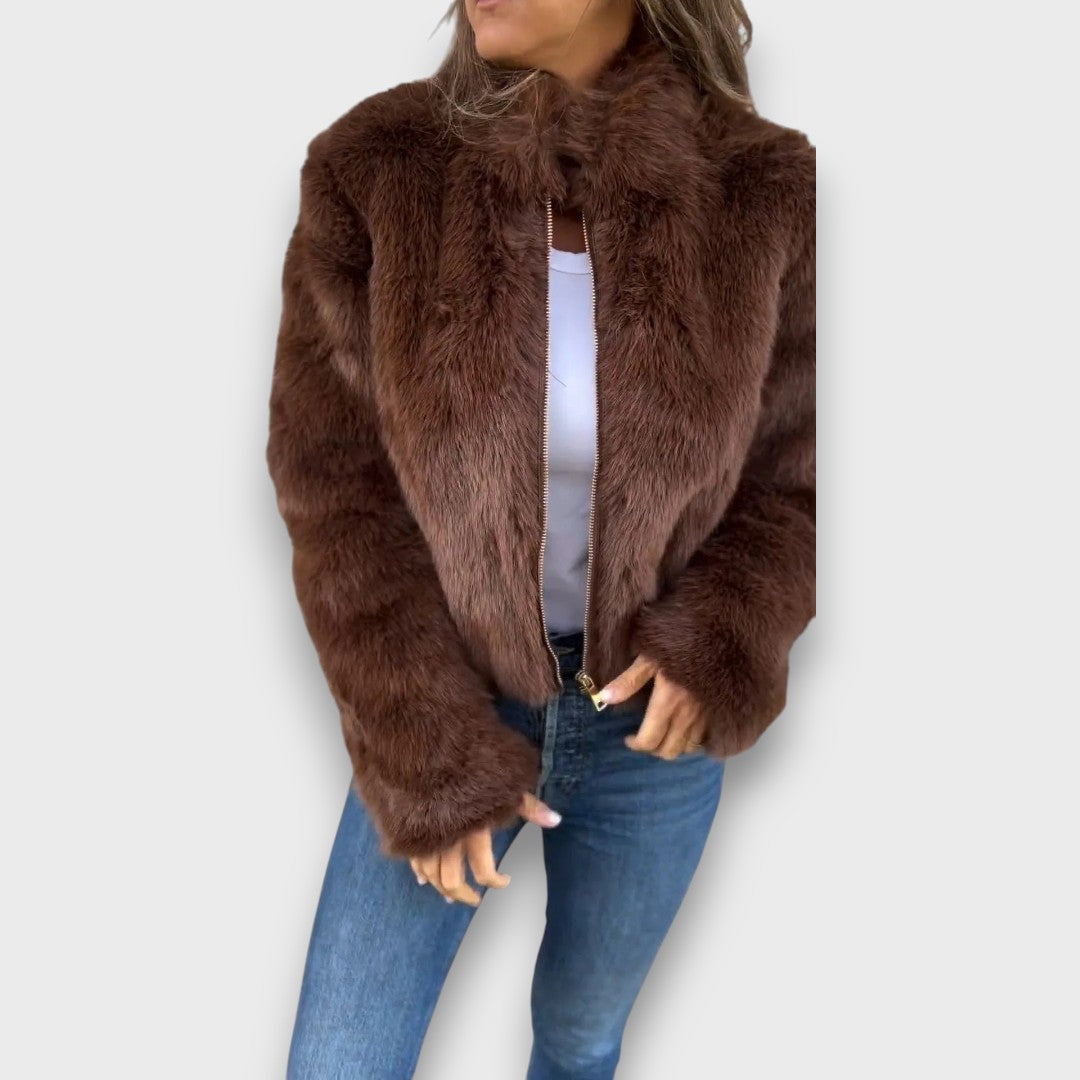 Veyla - Elegant Short Jacket